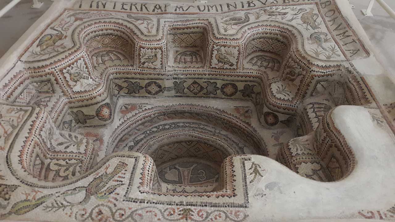 Bekalta baptistery